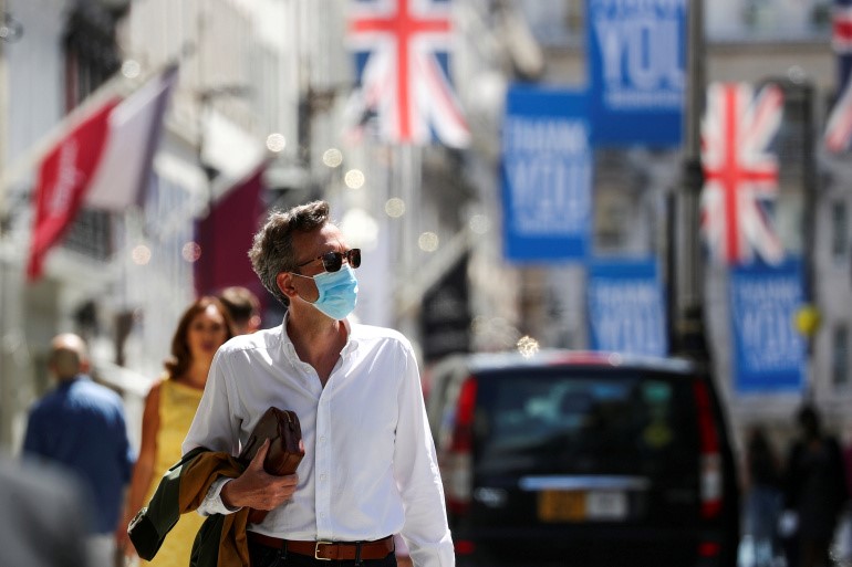 The coronavirus outbreak in the UK has led to business closures and severe restrictions [File: Simon Dawson//Reuters]