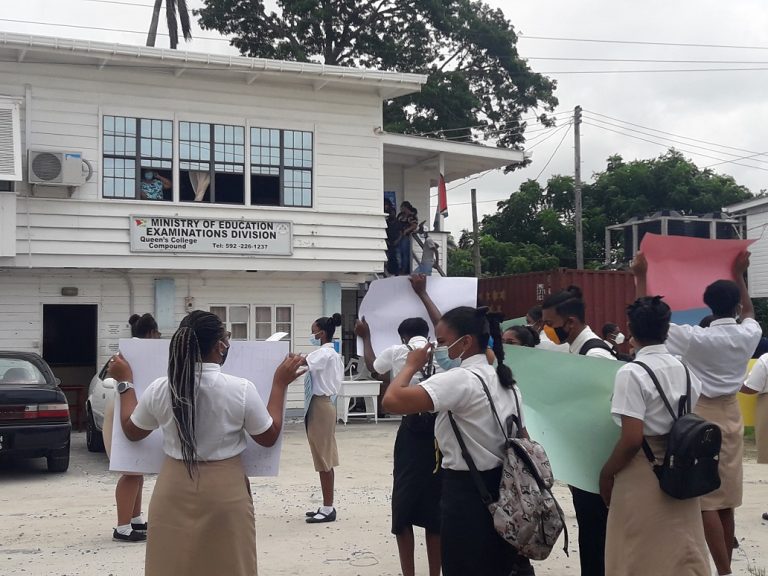 Guyanese students picketing last year (Demerarawaves photo)