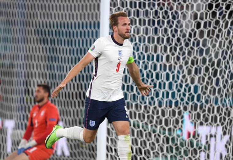 Harry Kane scored twice as England eased to a 4-0 victory over Ukraine