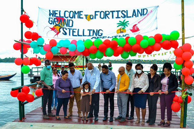Minister of Public Works, Bishop Juan Edghill alongside Minister within the Ministry of Public Works, Deodat Indar among others at the commissioning of the new Fort Island stelling.