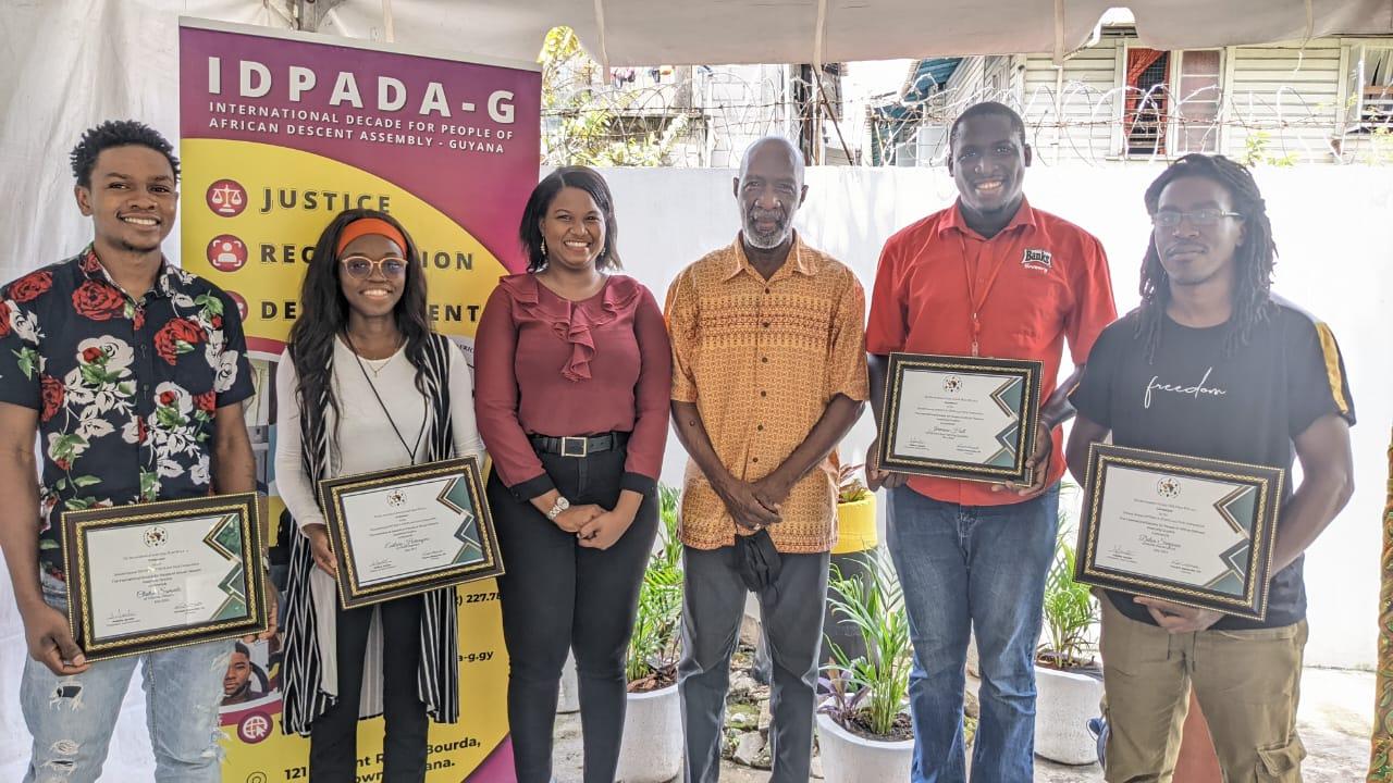 IDPADA-G awards cash to young business leaders  