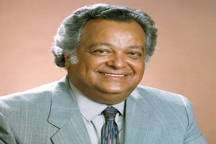 Former Secretary-General of the Commonwealth (1975-1990), Chairman of the West Indian Commission (1990-1992), Chancellor of the University of the West Indies (1989-2002), Head of the CARICOM Regional Negotiating Machinery, Co-Chair of the Commission on Global Governance (1995).