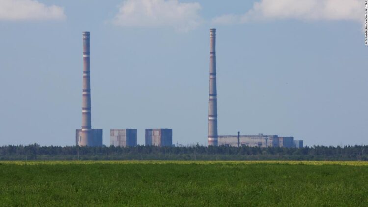 A view shows the Zaporizhzhia thermal power plant in the course of Ukraine-Russia conflict outside the Russian-controlled city of Enerhodar in the Zaporizhzhia region, Ukraine August 4, 2022. REUTERS/Alexander Ermochenko