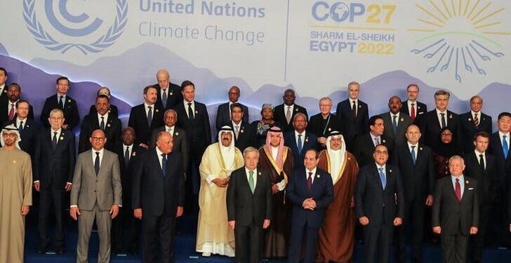United Arab Emirates President Sheikh Mohamed bin Zayed Al-Nahyan, Egyptian President Abdel Fattah al-Sisi, Secretary-General of the United Nations Antonio Guterres, Jordan's King Abdullah II, France's President Emmanuel Macron, Bulgaria's President Rumen Radev, Lebanon's Prime Minister Najib Mikati, Crown Prince and the Prime Minister of Bahrain Salman bin Hamad Al Khalifa, Egypt's Foreign Minister Sameh Hassan Shoukry, Saudi Adel Al-Jubeir and other leaders pose for a family photo during the COP27 climate summit in Sharm el-Sheikh, Egypt November 7, 2022. REUTERS/Mohammed Salem