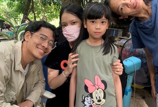 Sedthawut Inboon (left), a creative director based in Bangkok, is an ardent fan of Chinese culture. (Photo credit: Sedthawut)
