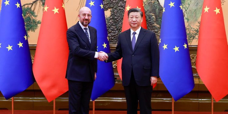 Chinese President Xi Jinping meets with President of the European Council Charles Michel on December 1, 2022 at the Great Hall of the People in Beijing. Photo: Xinhua