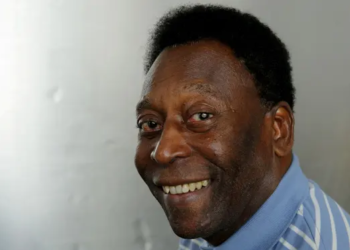 Pelé was admitted to hospital on Tuesday to re-evaluate his cancer treatment. Photograph: Lucas Jackson/Reuters