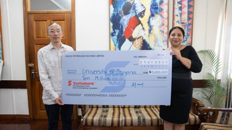 UG Vice-Chancellor, Professor Paloma Mohamed Martin, received the 10M contribution on behalf of the University from Mr Liu Xiaoxiang, President of CPGL