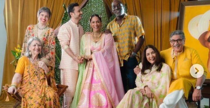 Masaba Gupta, her father, Sir Vivian Richards (standing right) and mother. Neena Gupta (sitting right) (Instagram photo)