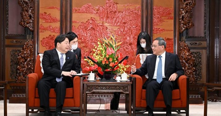Chinese Premier Li Qiang meets with Yoshimasa Hayashi, Japan's Minister for Foreign Affairs, in Beijing, capital of China, on April 2 (XINHUA)