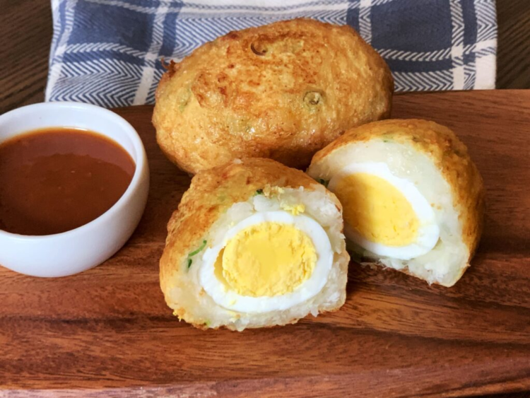 Cassava Egg Ball (metemgee.com)