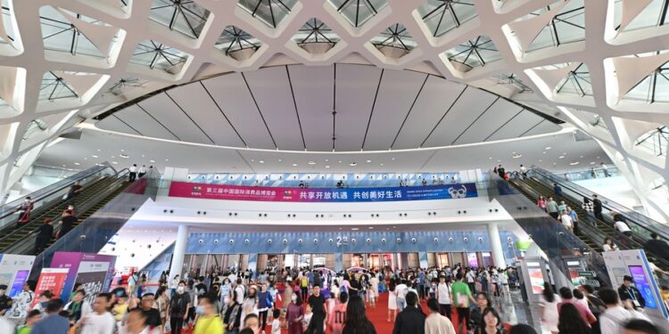 People visit the third China International Consumer Products Expo (CICPE) in Haikou, capital city of south China's Hainan Province, on April 15, 2023. (Xinhua/Guo Cheng)