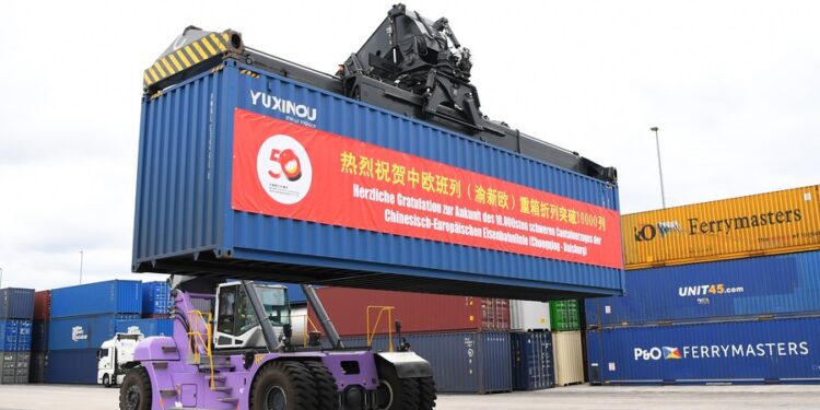 This photo taken on July 11, 2022 shows a scene of the welcome ceremony for the 10,000th trip made by China-Europe freight train operated by the China-Europe Railway Express (Chongqing) in Duisburg, Germany. (Xinhua/Ren Pengfei)