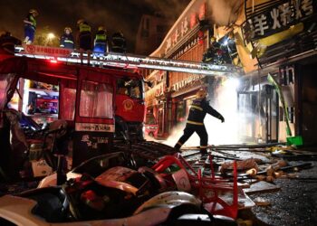 Firefighters work at the site of a restaurant gas explosion in Yinchuan, northwest China's Ningxia Hui Autonomous Region, June 21, 2023.(Xinhua/Wang Peng)