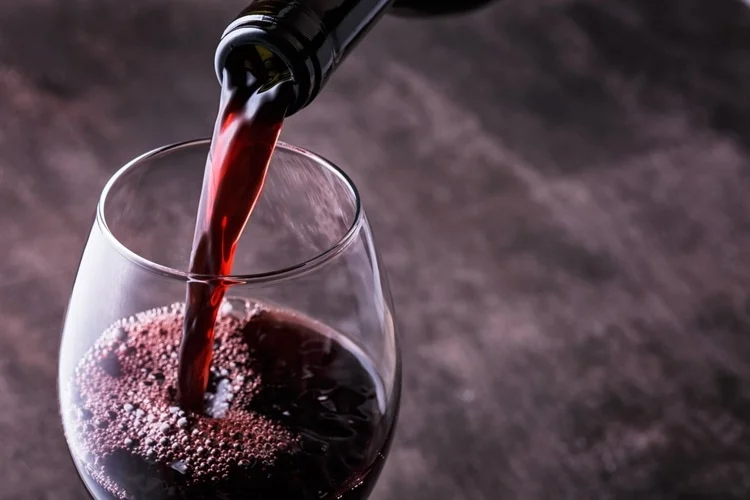 Study: Association between Wine Consumption with Cardiovascular Disease and Cardiovascular Mortality: A Systematic Review and Meta-Analysis. Image Credit: Alefat/Shutterstock.com