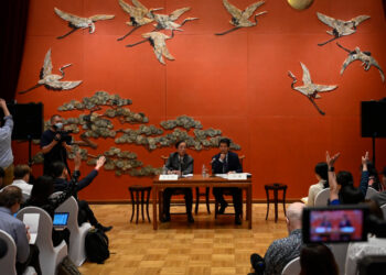 China's Special Representative for Eurasian Affairs Li Hui (centre right) gives a briefing on his visit to Ukraine, Poland, France, Germany and Russia in Beijing on June 2, 2023. Photo: AFP