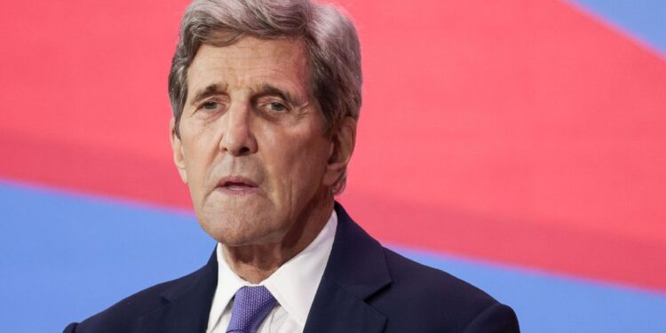 Special Presidential Envoy for Climate John Kerry speaks during a panel during the CEO Summit of the Americas hosted by the US Chamber of Commerce in Los Angeles, California on June 9, 2022. [Photo/Agencies]