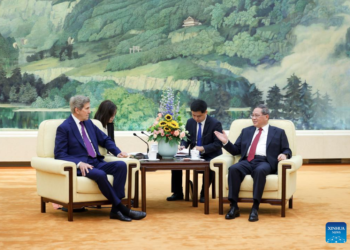 Chinese Premier Li Qiang meets with U.S. Special Presidential Envoy for Climate John Kerry at the Great Hall of the People in Beijing, capital of China, July 18, 2023. (Xinhua/Ding Haitao)