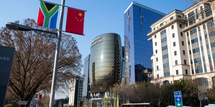 Chinese and South African national flags are displayed along the road outside the Sandton Convention Centre in Johannesburg, South Africa on August 21, 2023. The city is set to host the upcoming BRICS summit. Photo: Weng Qiyu/GT