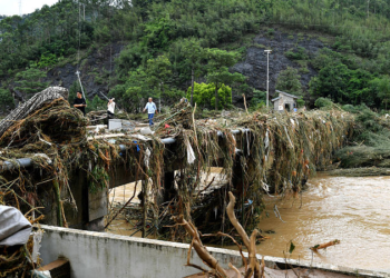 Battered by typhoon Haikui, a bridge is pictured in Chili Village, Yongtai County, Fuzhou City, Fujian Province, east China, September 5, 2023. /CFP