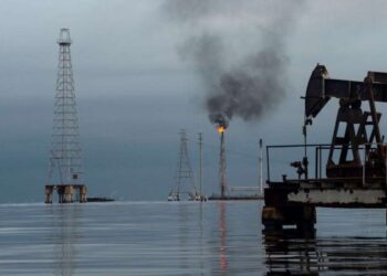 Venezuela on Tuesday lashed out at neighbouring Guyana for auctioning off oil blocks off the coast of a disputed region that Caracas claims as part of its territory. (Photo: Washington Post)