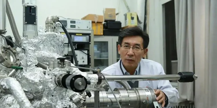 Physicist Xue Qikun from Tsinghua University is China’s first scientist to receive the prestigious Oliver E. Buckley Condensed Matter Physics Prize. Photo: Tsinghua University
