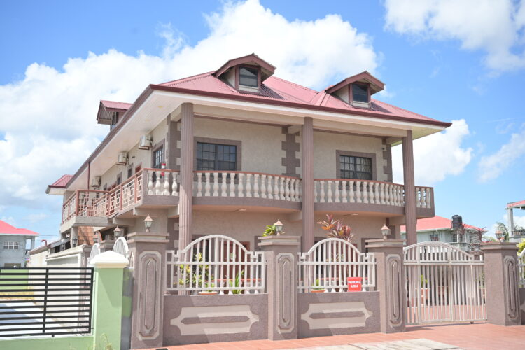 Casa De Frances Bed and Breakfast facility located at Farm, EBD.
