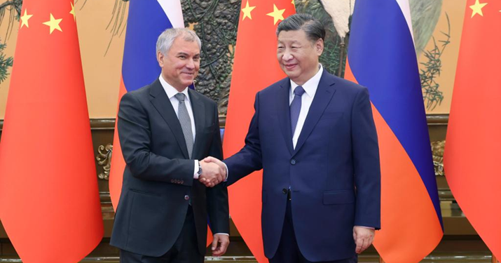 Chinese President Xi Jinping meets with Chairman of the Russian State Duma Vyacheslav Volodin at the Great Hall of the People in Beijing, capital of China, on November 22 (XINHUA)