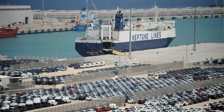 Renault vehicles lined up at the Tangier-Med container port. Photo: AFP alt=Renault vehicles lined up at the Tangier-Med container port. Photo: AFP>