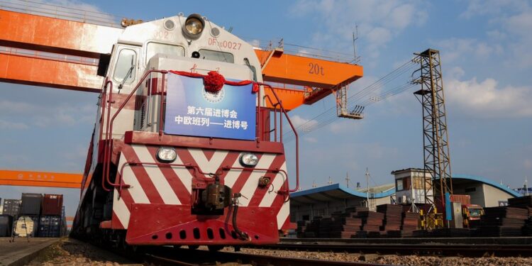 A China-Europe freight train, which set out from Duisburg, Germany, carrying exhibits for the 6th China International Import Expo (CIIE) arrives in Shanghai, east China, Oct. 11, 2023. (Xinhua/Ding Ting)