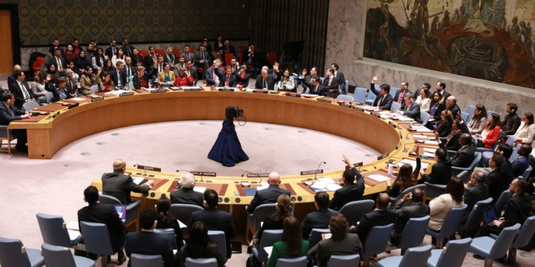 The UN Security Council votes on a draft resolution aimed at boosting the flow of humanitarian supplies into Gaza at the UN headquarters in New York, U.S., December 22, 2023. /Xinhua