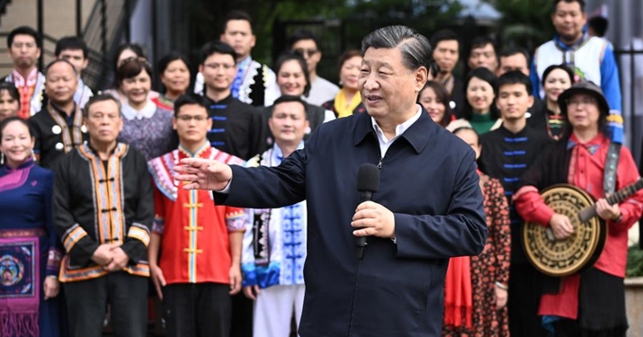 Xi Jinping, General Secretary of the Communist Party of China Central Committee, communicates with residents while inspecting the Panlong community in Liangqing District, Nanning, capital of south China's Guangxi Zhuang Autonomous Region, on December 14. Xi on the morning of December 14 inspected the city of Nanning, capital of south China's Guangxi Zhuang Autonomous Region. During the inspection, Xi visited the China-ASEAN Information Harbor Co., Ltd. and the Panlong community in Liangqing District, and conducted a field study concerning economic and trade cooperation between China and the Association of Southeast Asian Nations (ASEAN), the development and application of informatization, the improvement of urban community governance system and strengthening ethnic unity (XINHUA)