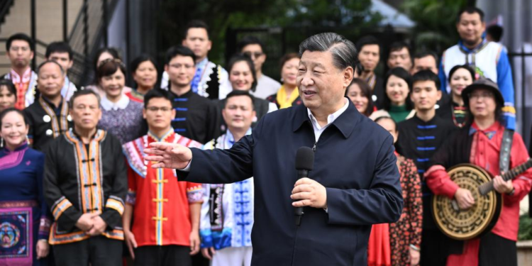 Xi Jinping, general secretary of the CPC Central Committee, inspects a sugarcane base in Laibin, south China's Guangxi Zhuang Autonomous Region, December 14, 2023. /Xinhua