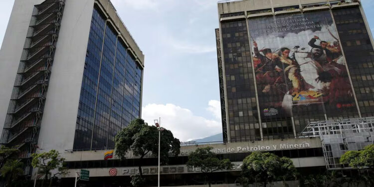 A general view of the headquarters of the Venezuelan oil company PDVSA in Caracas, Venezuela July 21, 2016. Picture taken July 21, 2016. REUTERS/Carlos Garcia Rawlins/File Photo Acquire Licensing Rights