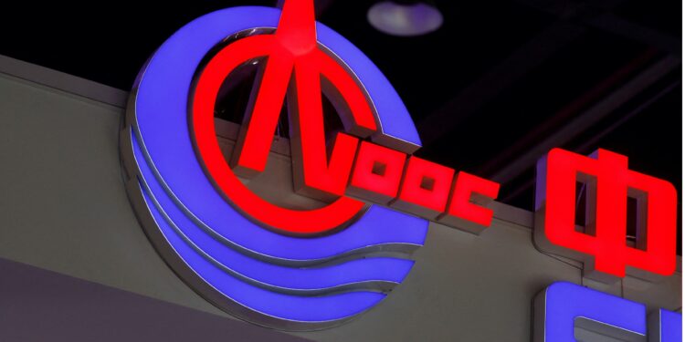 The logo of China National Offshore Oil Corporation (CNOOC) is seen at its booth during the China International Fair for Trade in Services (CIFTIS) in Beijing, China September 1, 2022. REUTERS/Florence Lo/File Photo Purchase Licensing Rights