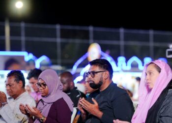 United Nations Resident Coordinator to Guyana, Ms. Yeşim Oruç joined H.E. Dr. Mohamed Irfaan Ali, President of the Cooperative Republic of Guyana, and Islamic organisations at the night of prayer for global peace, Guyana and Palestine.