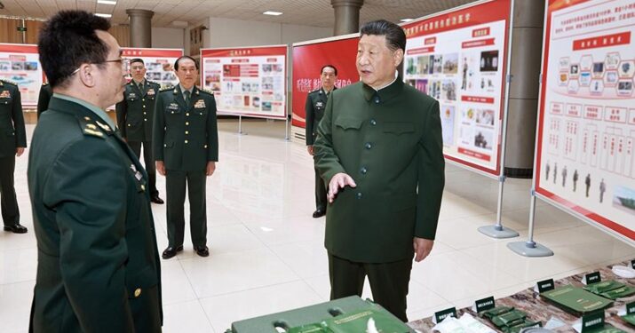 Chinese President Xi Jinping, also General Secretary of the Communist Party of China Central Committee and chairman of the Central Military Commission, learns about the equipment concerning battlefield medical treatment and its operation demonstration at the Army Medical University on April 23. Xi inspected the Army Medical University on April 23 (XINHUA)