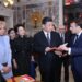 (190325) -- PARIS, March 25, 2019 (Xinhua) -- Chinese President Xi Jinping (2nd R) receives the original French version of "An Introduction to The Analects of Confucius", published in 1688, from his French counterpart Emmanuel Macron (1st R), as a national gift before their meeting in Nice, France, on March 24, 2019. (Xinhua/Ju Peng)