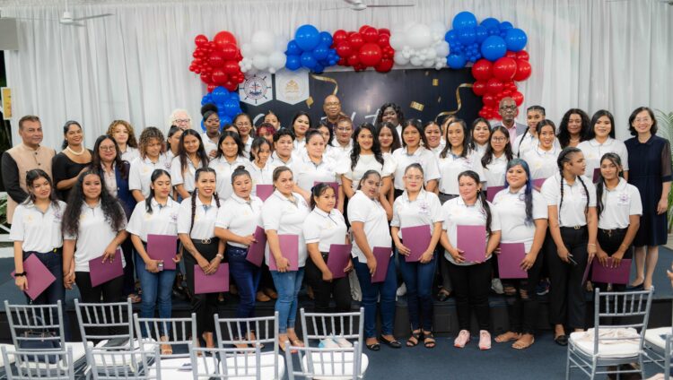 First Lady Mrs Arya Ali (centre) flanked by the 40 graduates and government officials, members of the diplomatic corps, and representatives of the Atlantic Alliance Maritime and Offshore Training Institute (AAMOTI)