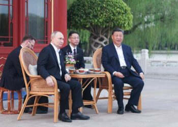 Chinese President Xi Jinping holds a restrictive meeting with Russian President Vladimir Putin at Zhongnanhai in Beijing, capital of China, May 16, 2024. (Xinhua/Ju Peng)