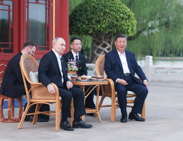 Chinese President Xi Jinping holds a restrictive meeting with Russian President Vladimir Putin at Zhongnanhai in Beijing, capital of China, May 16, 2024. (Xinhua/Ju Peng)