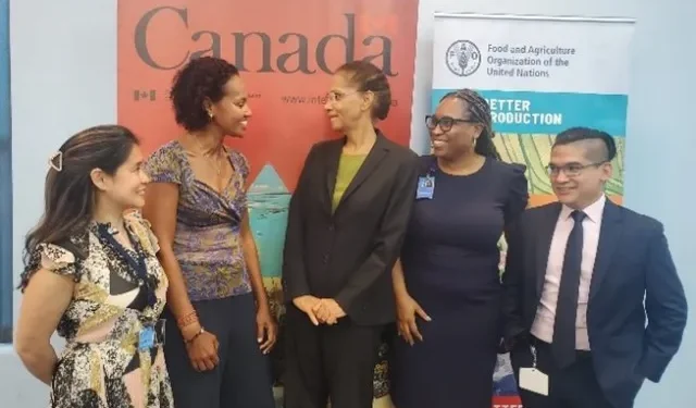 (from left): ThuTrang Nguyen, International Assistance Programme Officer, Global Affairs Canada; Abebech Assefa, Head of Cooperation for the Eastern Caribbean, Global Affairs Canada; Dr. Renata Clarke, FAO’s Sub-regional Coordinator for the Caribbean; Vermaran Extavour, Value Chain Expert and Project Coordinator, FAO’s Sub-regional Office for the Caribbean; and Roberto Sandoval, Disaster Risk Management Specialist, FAO’s Sub-regional Office for the Caribbean at the project launch at UN House in Barbados