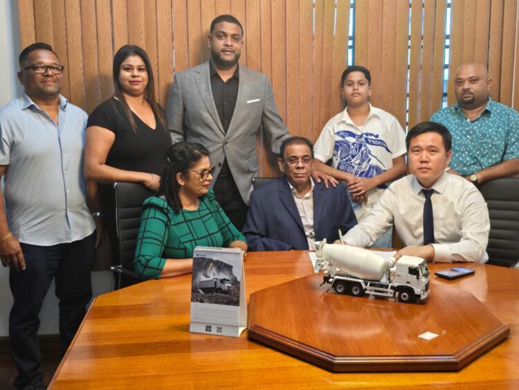 Another historic signing! Jumbo Jet Auto Sales singed a multimillion-dollar contract with SINOTRUK