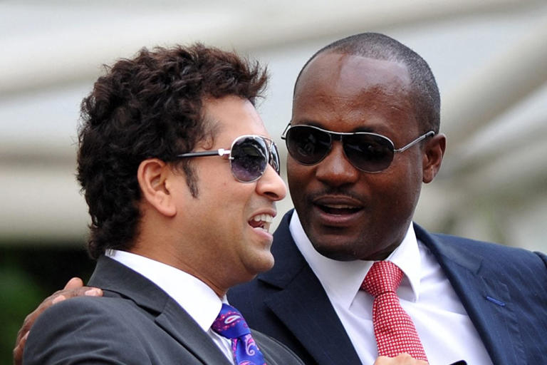 Sachin Tendulkar (left) and Brian Lara (AFP Photo)
© Copyright (C) new18.com. All Rights Reserved.