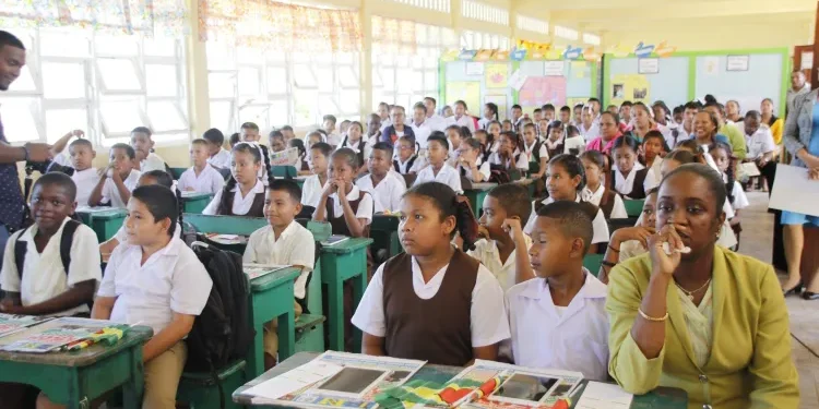 Students of the Hosororo Primary School (Newsroom photo)