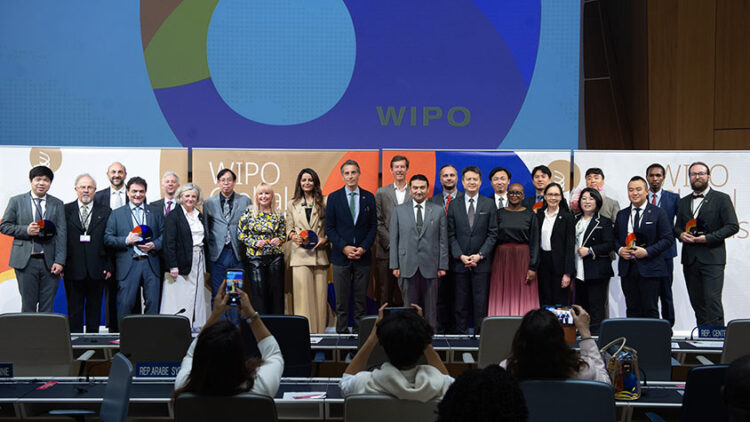 Representatives from the nine winning companies at the awards ceremony (photo: WIPO/Martin).
