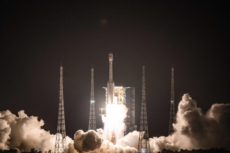 A modified Long March-7 carrier rocket carrying the ChinaSat 4A satellite blasts off from the Wenchang Space Launch Site on the coast of southern island province of Hainan, Aug. 22, 2024. (Photo by Du Xinxin/Xinhua)