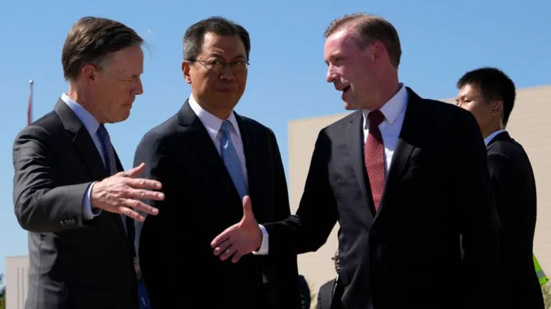 US National Security Advisor Jake Sullivan (R) arrived in Beijing on Tuesday afternoon