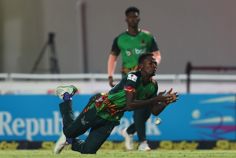 TAROUBA, TRINIDAD AND TOBAGO - SEPTEMBER 22: Dominic Drakes of St Kitts & Nevis Patriots drops a catch off the bat of Nicholas Pooran of Trinbago Knight Riders during the Men's 2024 Republic Bank Caribbean Premier League match between Trinbago Knight Riders and Saint Kitts & Nevis Patriots at Brian Lara Cricket Academy on September 22, 2024 in Tarouba, Trinidad And Tobago. (Photo by Ashley Allen - CPL T20/CPL T20 via Getty Images)