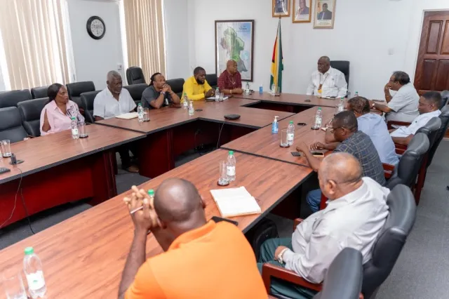 Prime Minister, Brigadier (Ret’d), Mark Phillips and Minister of Public Works,Bishop Juan Edghil meeting with stakeholders